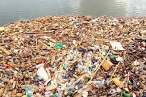 la pollution plastique une réalité sur le lac Kivu